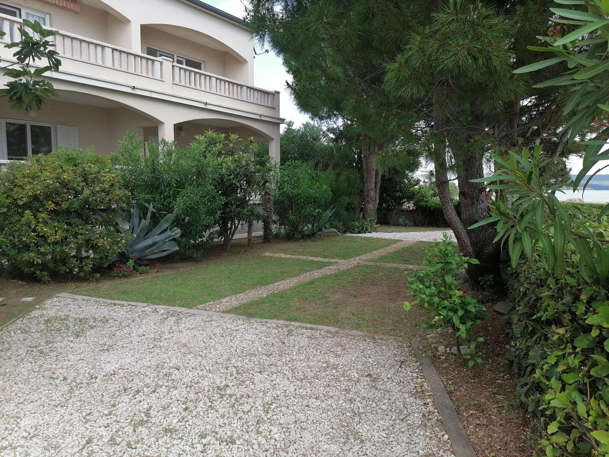 Apartmani Sruk Sukošan Exteriör bild